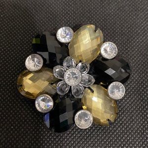 Vintage rhinestone & beads flower brooch